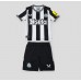 Billige Newcastle United Hjemmetrøye Barn 2023-24 Kortermet (+ korte bukser)